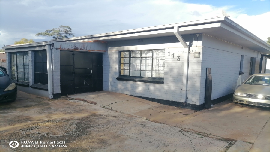 8 Bedroom Property for Sale in Vanderbijlpark CW 2 Gauteng