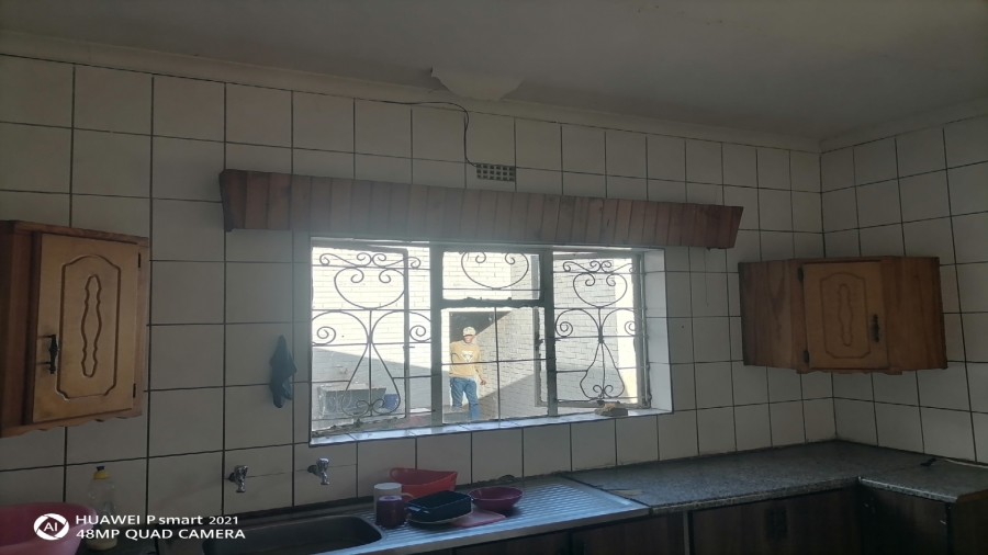 8 Bedroom Property for Sale in Vanderbijlpark CW 2 Gauteng