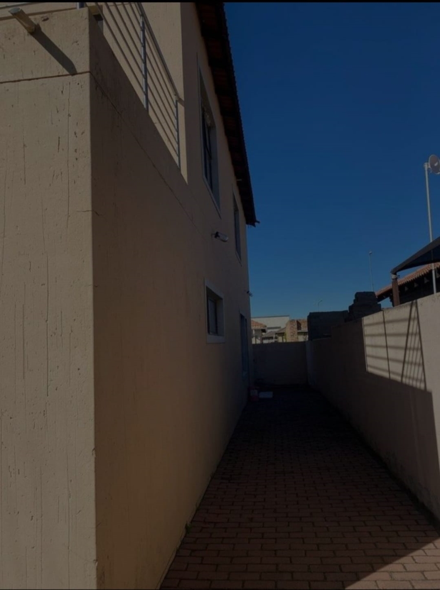 4 Bedroom Property for Sale in Powerville Gauteng