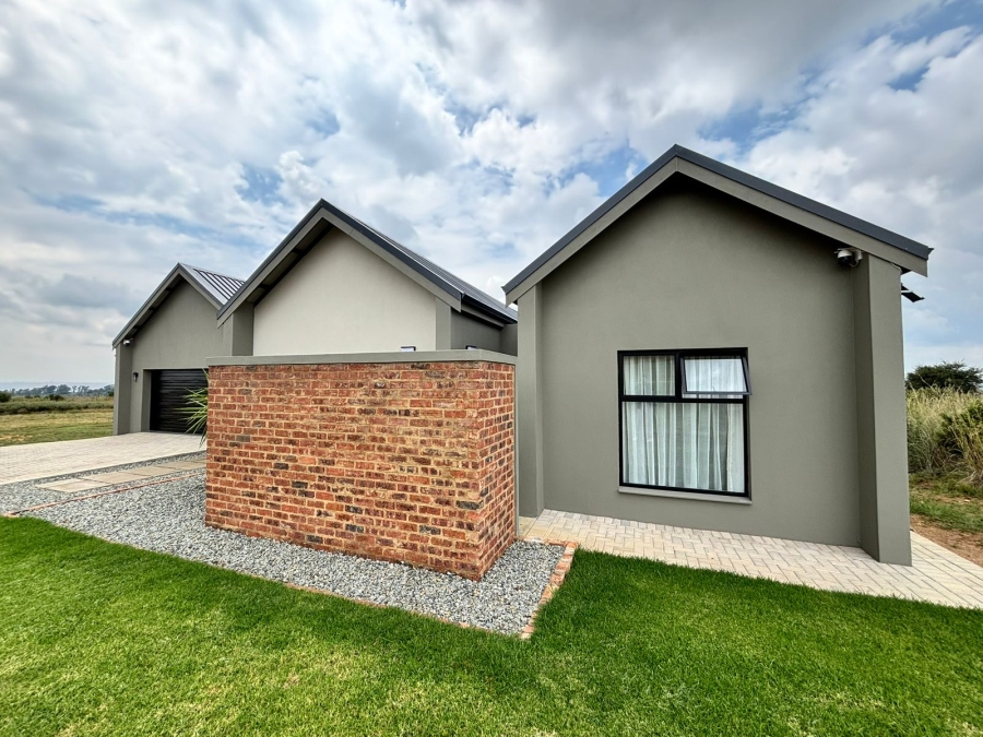 3 Bedroom Property for Sale in Berg En Dal Gauteng