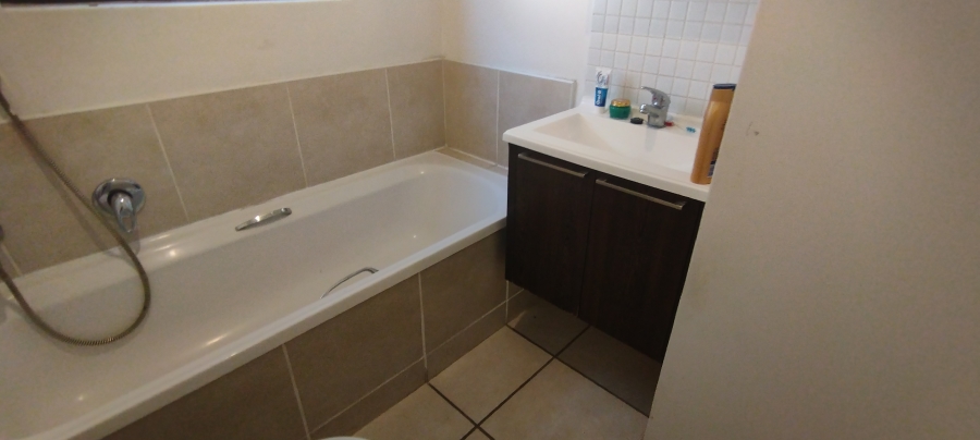 2 Bedroom Property for Sale in Lonehill Gauteng