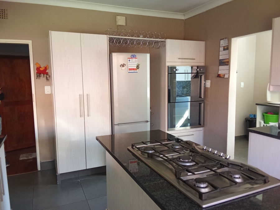 To Let 4 Bedroom Property for Rent in Raceview Gauteng