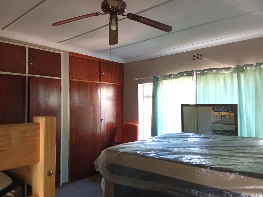 To Let 4 Bedroom Property for Rent in Raceview Gauteng
