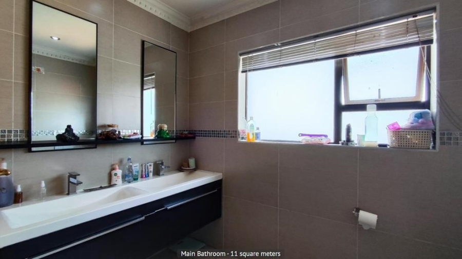 4 Bedroom Property for Sale in Meyersdal Gauteng
