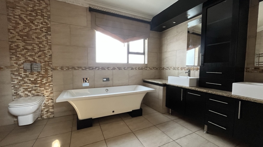 4 Bedroom Property for Sale in Meyersdal Gauteng