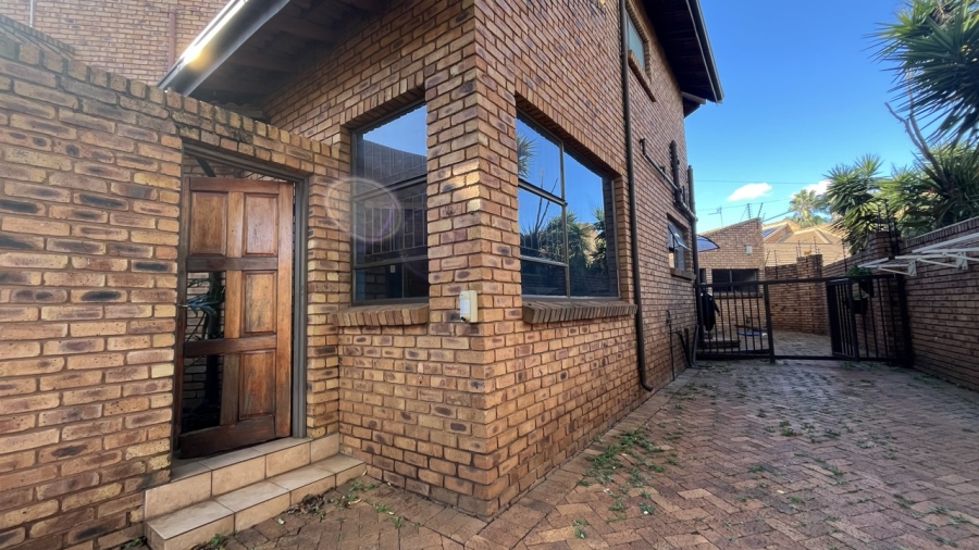 4 Bedroom Property for Sale in Meyersdal Gauteng