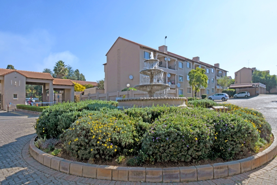 2 Bedroom Property for Sale in Noordhang Gauteng