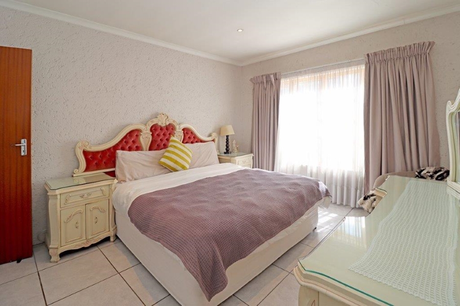 3 Bedroom Property for Sale in Dowerglen Ext 5 Gauteng