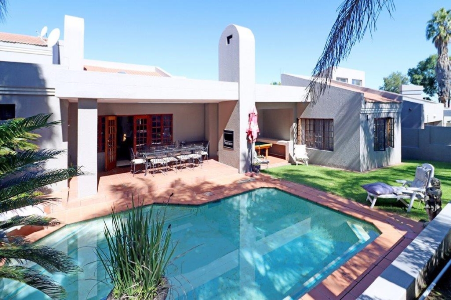 3 Bedroom Property for Sale in Dowerglen Ext 5 Gauteng