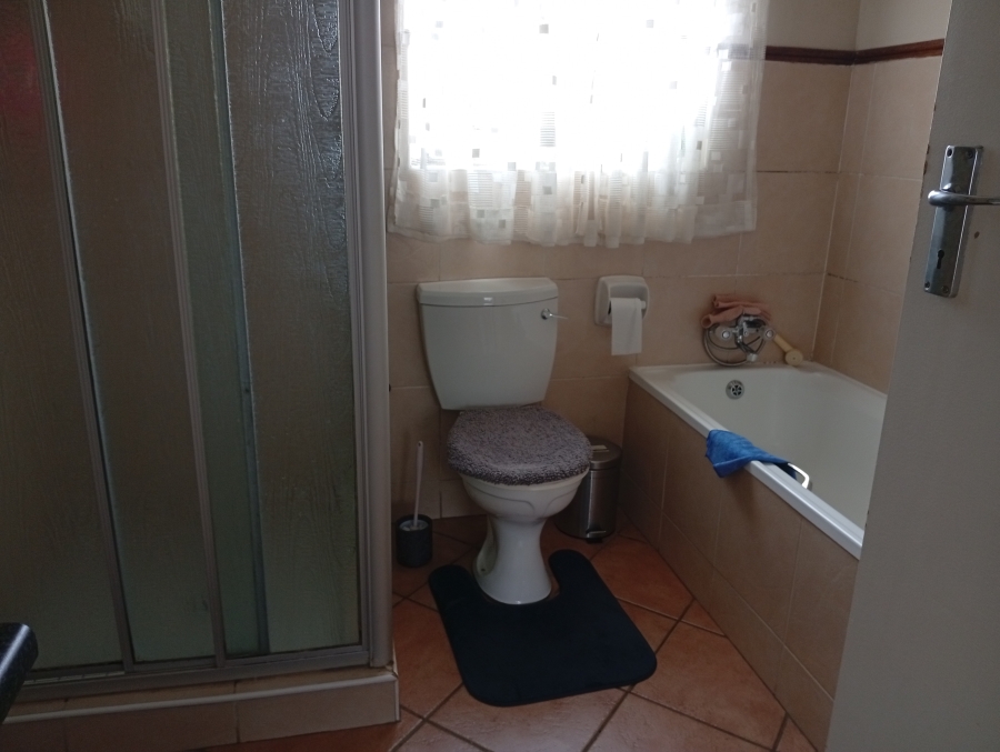 2 Bedroom Property for Sale in Equestria Gauteng