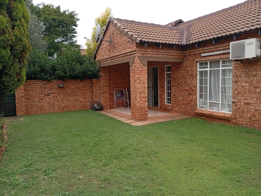 2 Bedroom Property for Sale in Equestria Gauteng