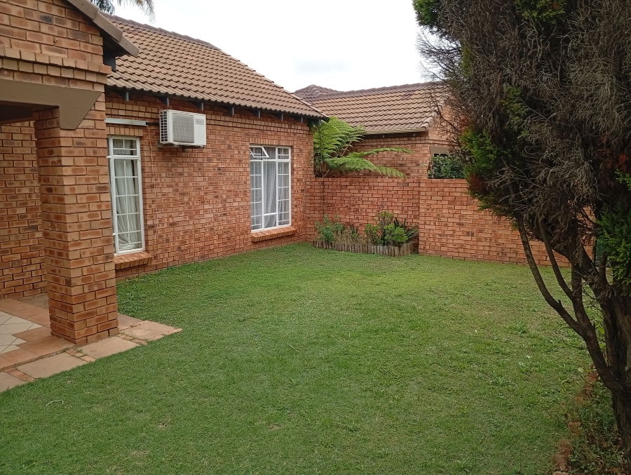 2 Bedroom Property for Sale in Equestria Gauteng