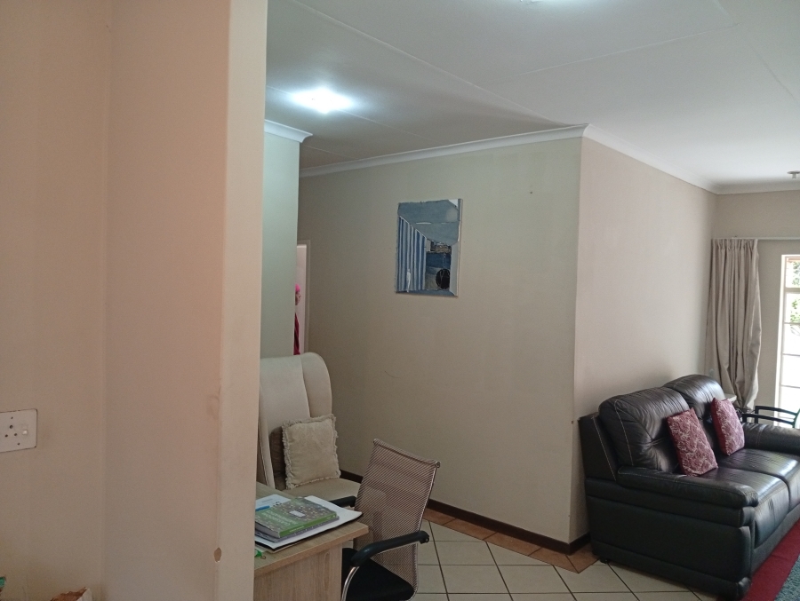 2 Bedroom Property for Sale in Equestria Gauteng