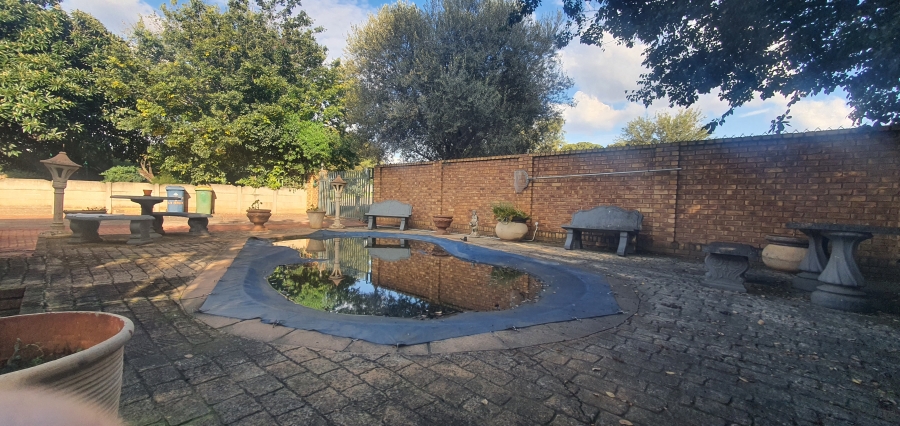 6 Bedroom Property for Sale in Heidelberg Gauteng