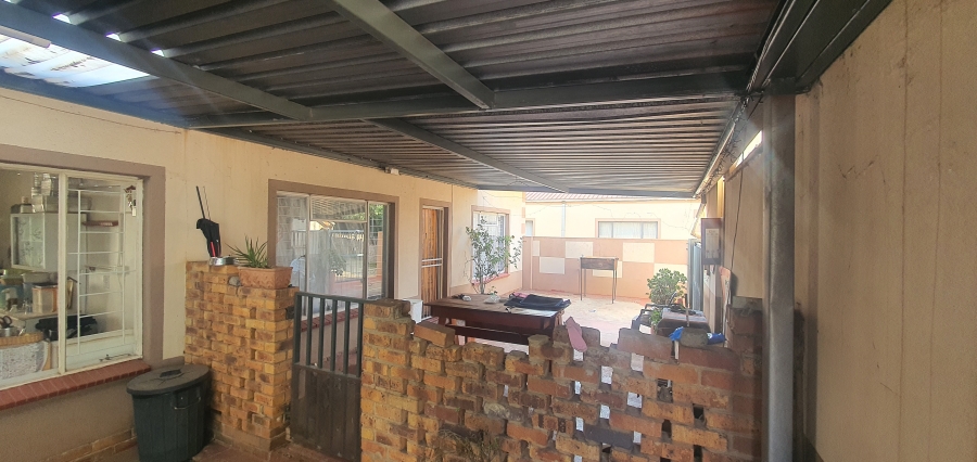 6 Bedroom Property for Sale in Heidelberg Gauteng