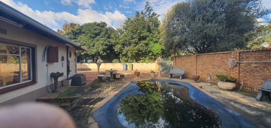 6 Bedroom Property for Sale in Heidelberg Gauteng