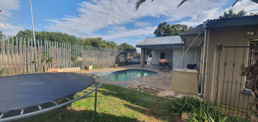 4 Bedroom Property for Sale in Rensburg Gauteng