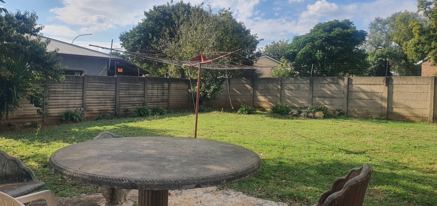 4 Bedroom Property for Sale in Rensburg Gauteng