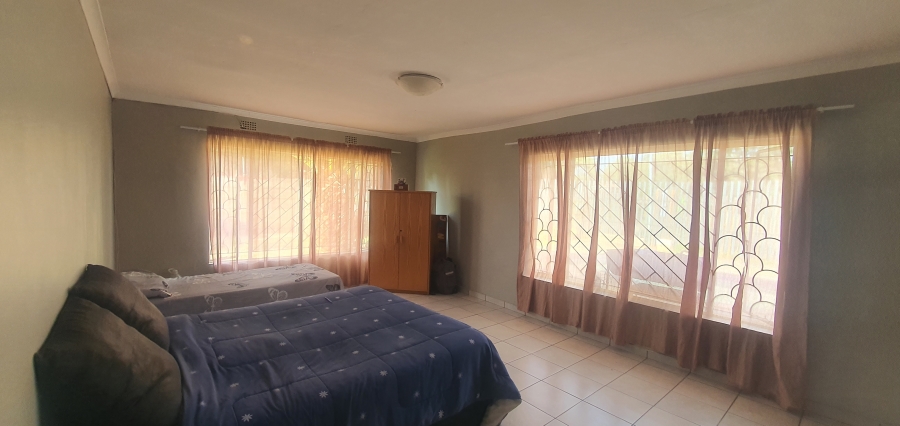 4 Bedroom Property for Sale in Rensburg Gauteng