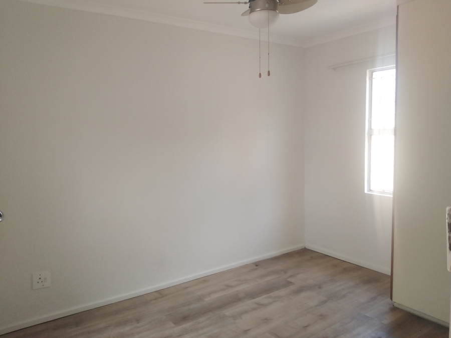2 Bedroom Property for Sale in Weltevreden Park Gauteng