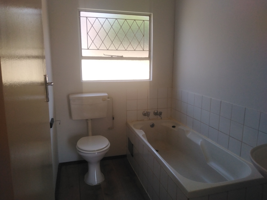 2 Bedroom Property for Sale in Weltevreden Park Gauteng