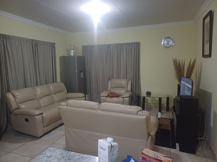 2 Bedroom Property for Sale in Vanderbijlpark CE 7 Gauteng