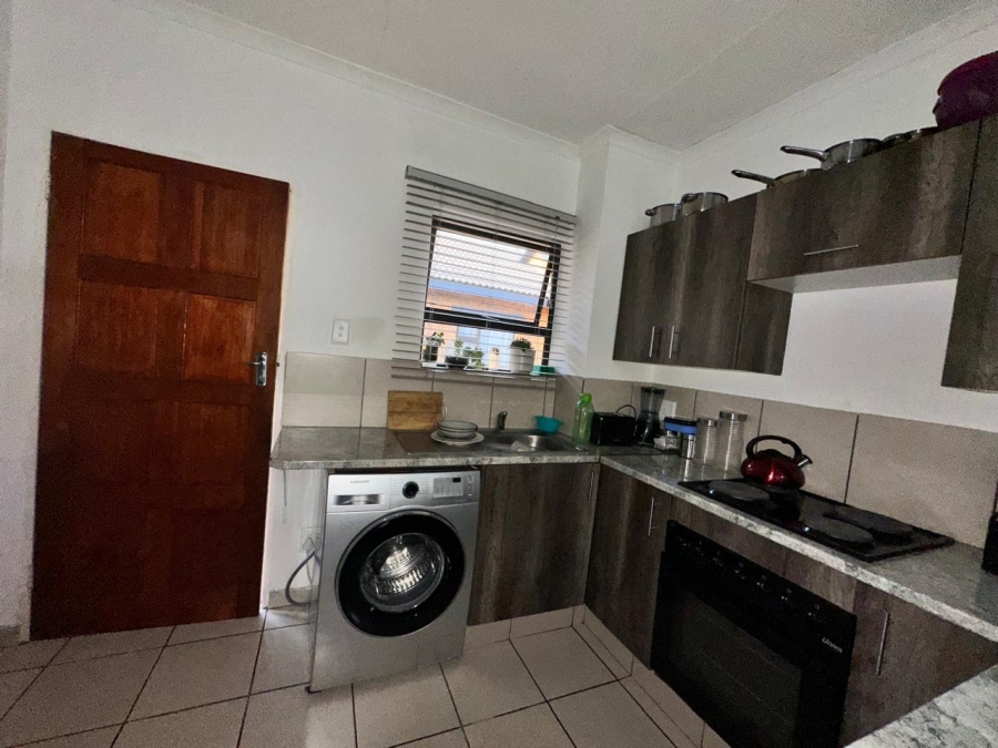 2 Bedroom Property for Sale in Witfield Gauteng