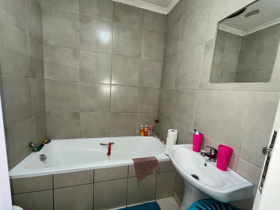 2 Bedroom Property for Sale in Witfield Gauteng