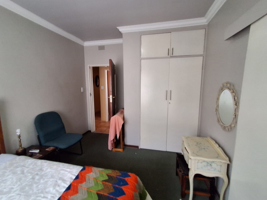 3 Bedroom Property for Sale in Unitas Park Gauteng