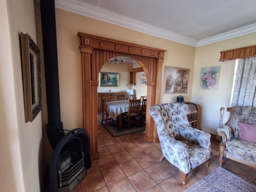3 Bedroom Property for Sale in Unitas Park Gauteng