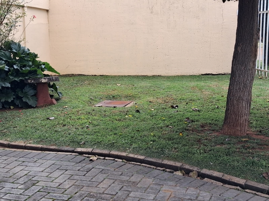 3 Bedroom Property for Sale in Unitas Park Gauteng