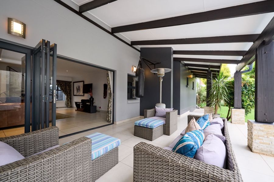 5 Bedroom Property for Sale in Waterfall Country Village Gauteng