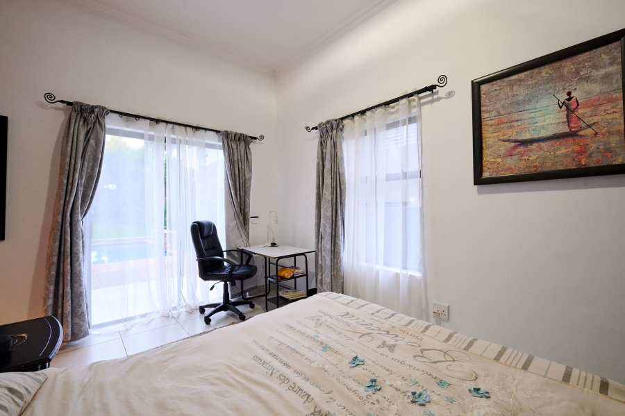 5 Bedroom Property for Sale in Waterfall Country Village Gauteng
