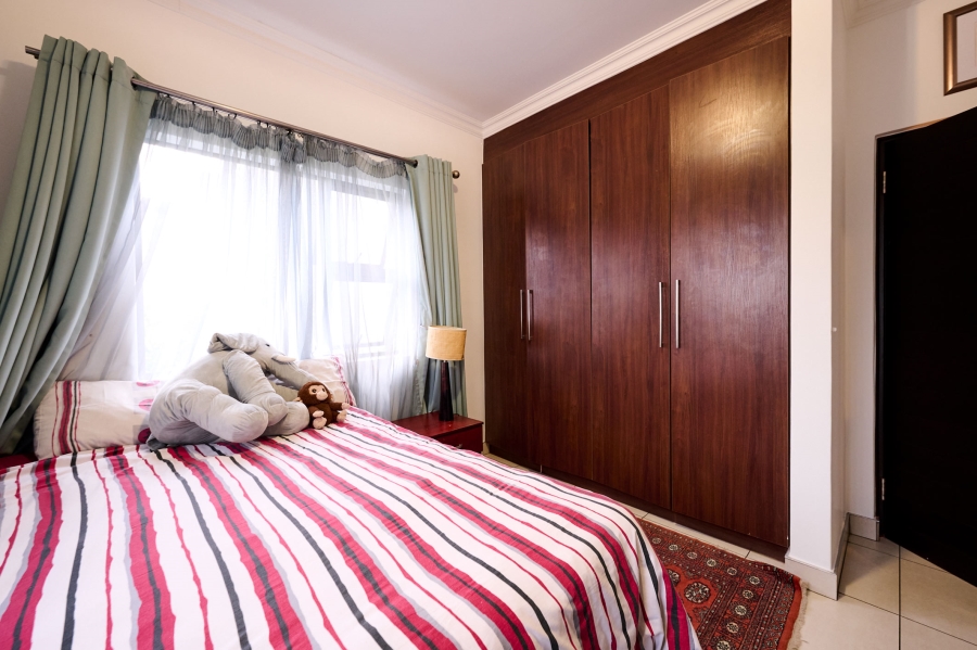 5 Bedroom Property for Sale in Waterfall Country Village Gauteng