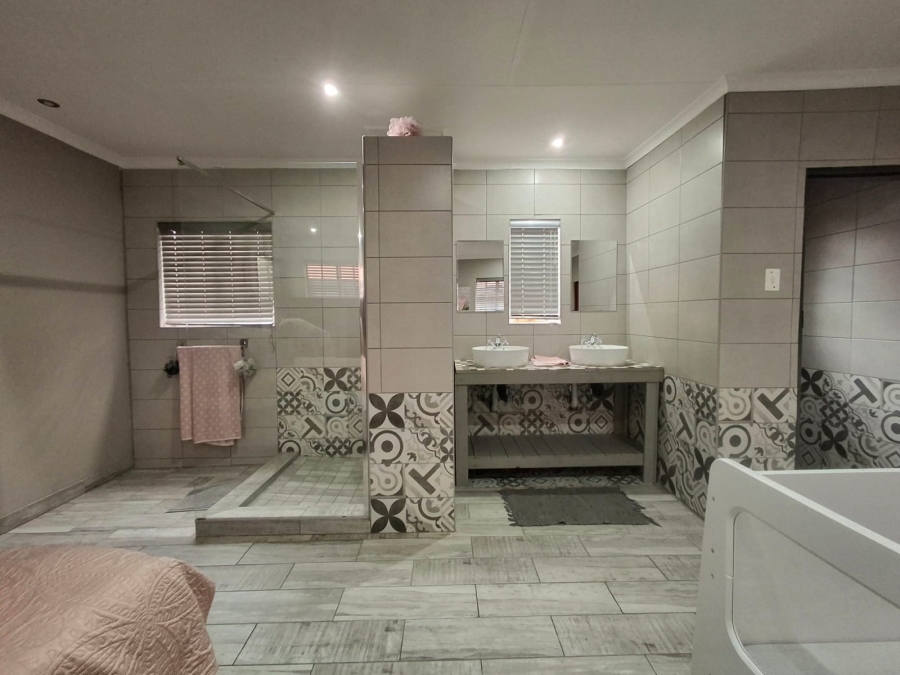 4 Bedroom Property for Sale in Montana Park Gauteng