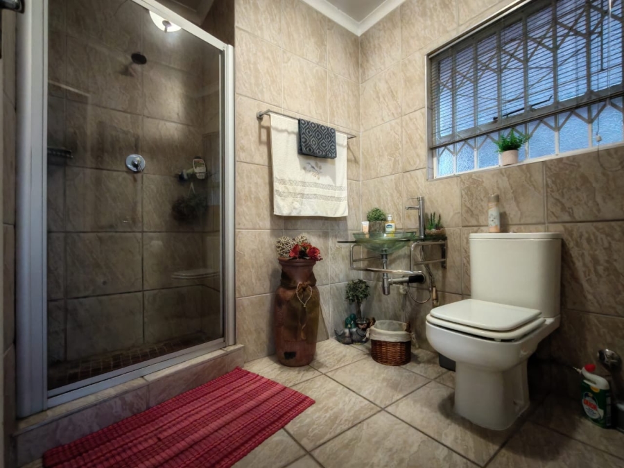 2 Bedroom Property for Sale in Three Rivers Gauteng
