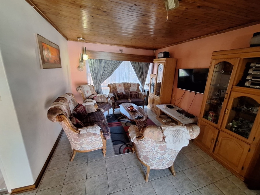 3 Bedroom Property for Sale in Vanderbijlpark SE 7 Gauteng