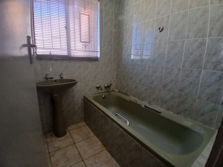 3 Bedroom Property for Sale in Sebokeng Zone 10 Gauteng