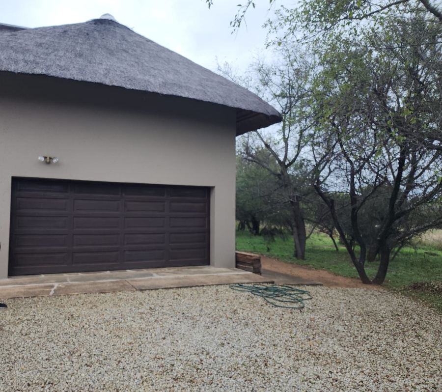 3 Bedroom Property for Sale in Leeuwfontein Gauteng