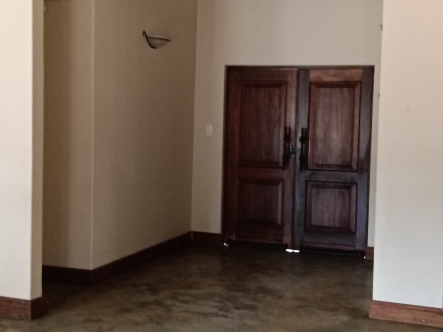 3 Bedroom Property for Sale in Leeuwfontein Gauteng