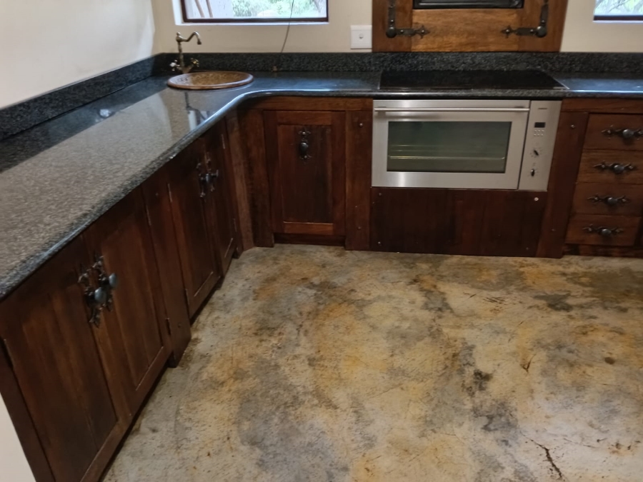 3 Bedroom Property for Sale in Leeuwfontein Gauteng