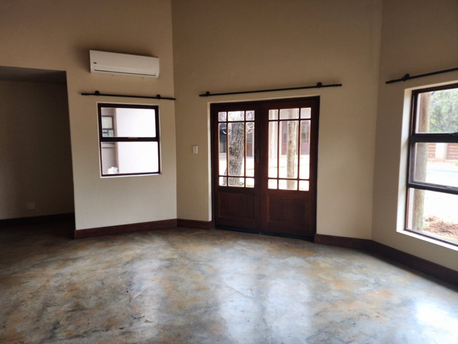 3 Bedroom Property for Sale in Leeuwfontein Gauteng