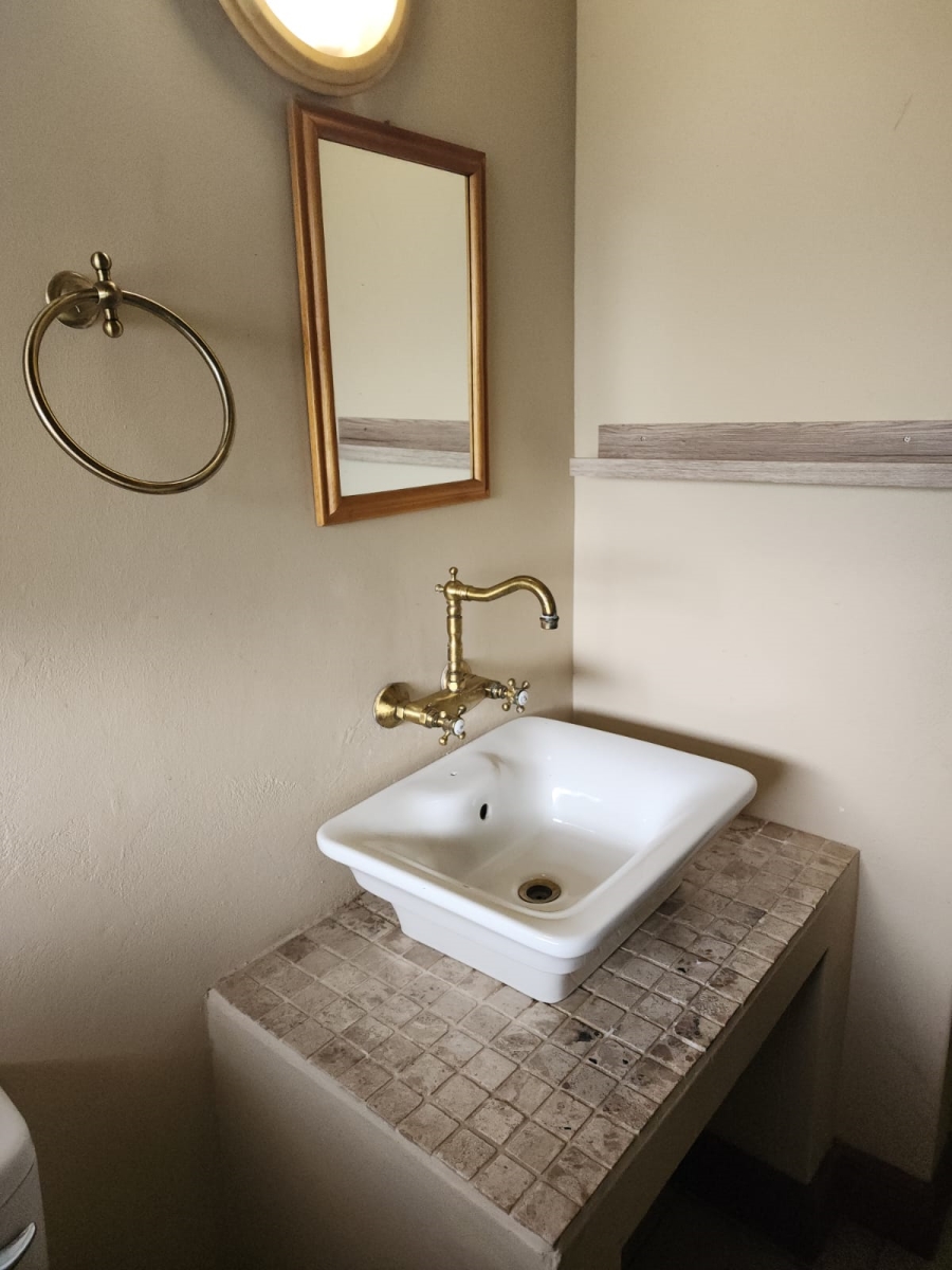 3 Bedroom Property for Sale in Leeuwfontein Gauteng