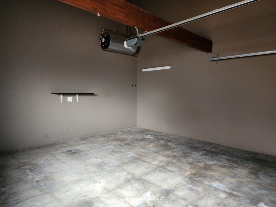 3 Bedroom Property for Sale in Leeuwfontein Gauteng