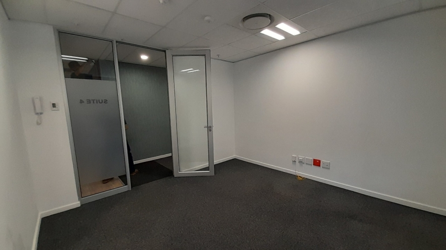 To Let Commercial Property for Rent in Vorna Valley Gauteng