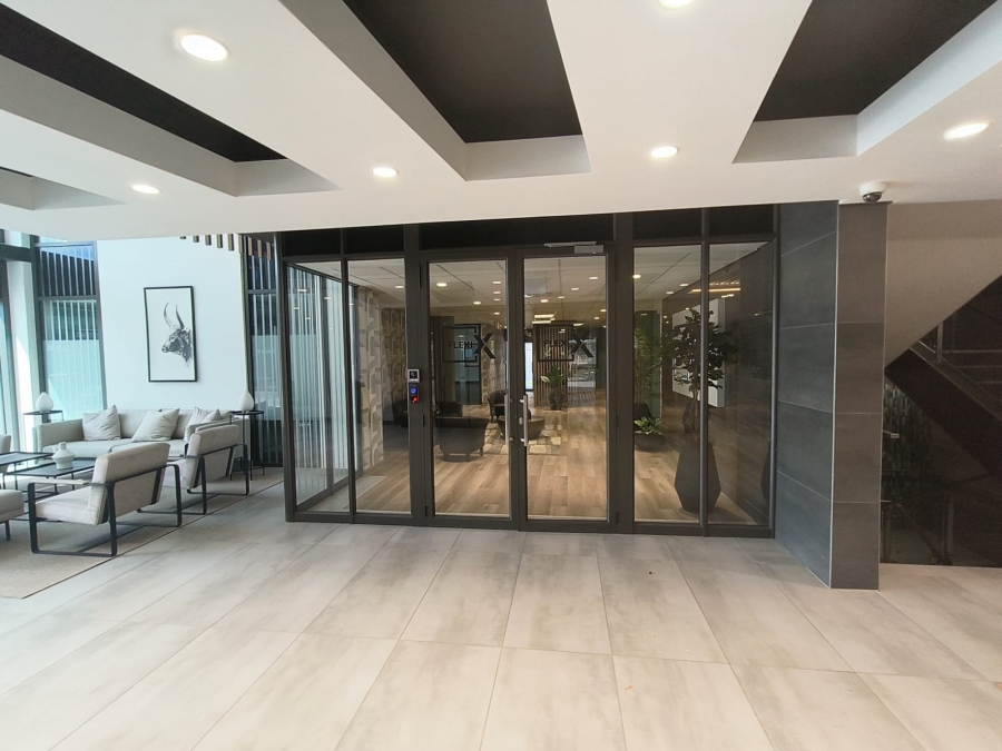 To Let Commercial Property for Rent in Die Hoewes Gauteng