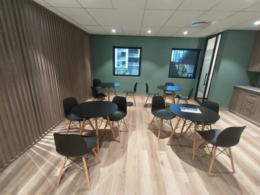 To Let Commercial Property for Rent in Die Hoewes Gauteng