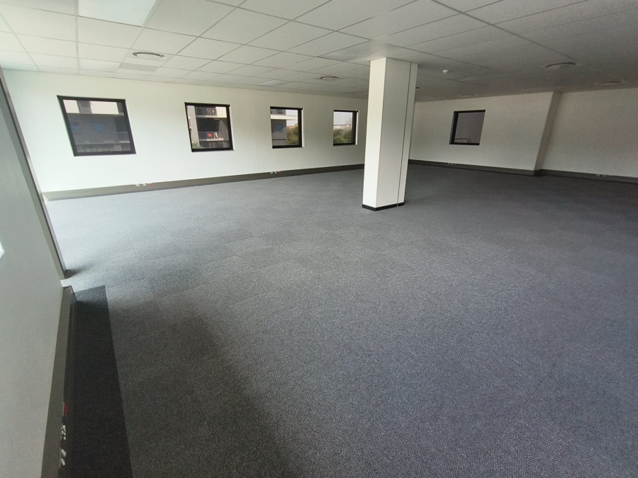 To Let Commercial Property for Rent in Die Hoewes Gauteng