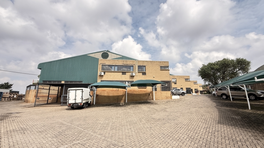 To Let Commercial Property for Rent in Rooihuiskraal Gauteng