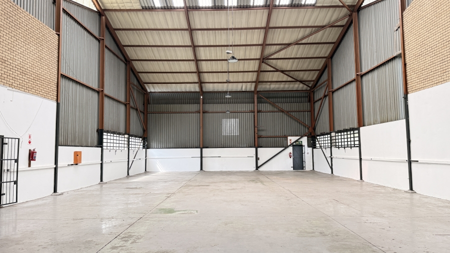 To Let Commercial Property for Rent in Rooihuiskraal Gauteng